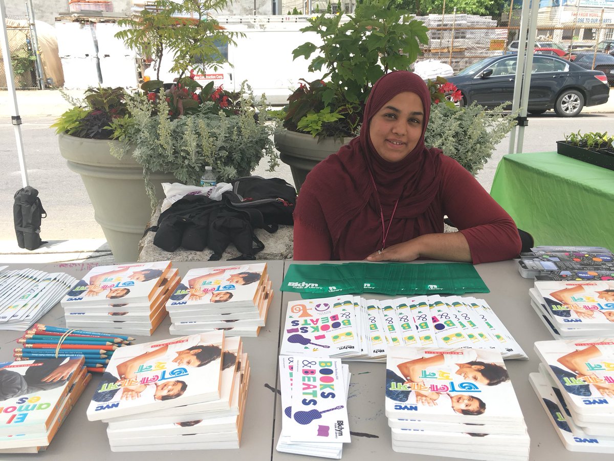 artbuiltnyc's tweet photo. Now at #AvenueCPlaza! Cultural planting workshop with Susan Braverman. And Hasina from Windsor Terrace branch @BKLYNlibrary We are here until 4pm. #arts4all #kensington #planting #mobilestudio #community #brooklyn https://t.co/Sr83XXHn0z