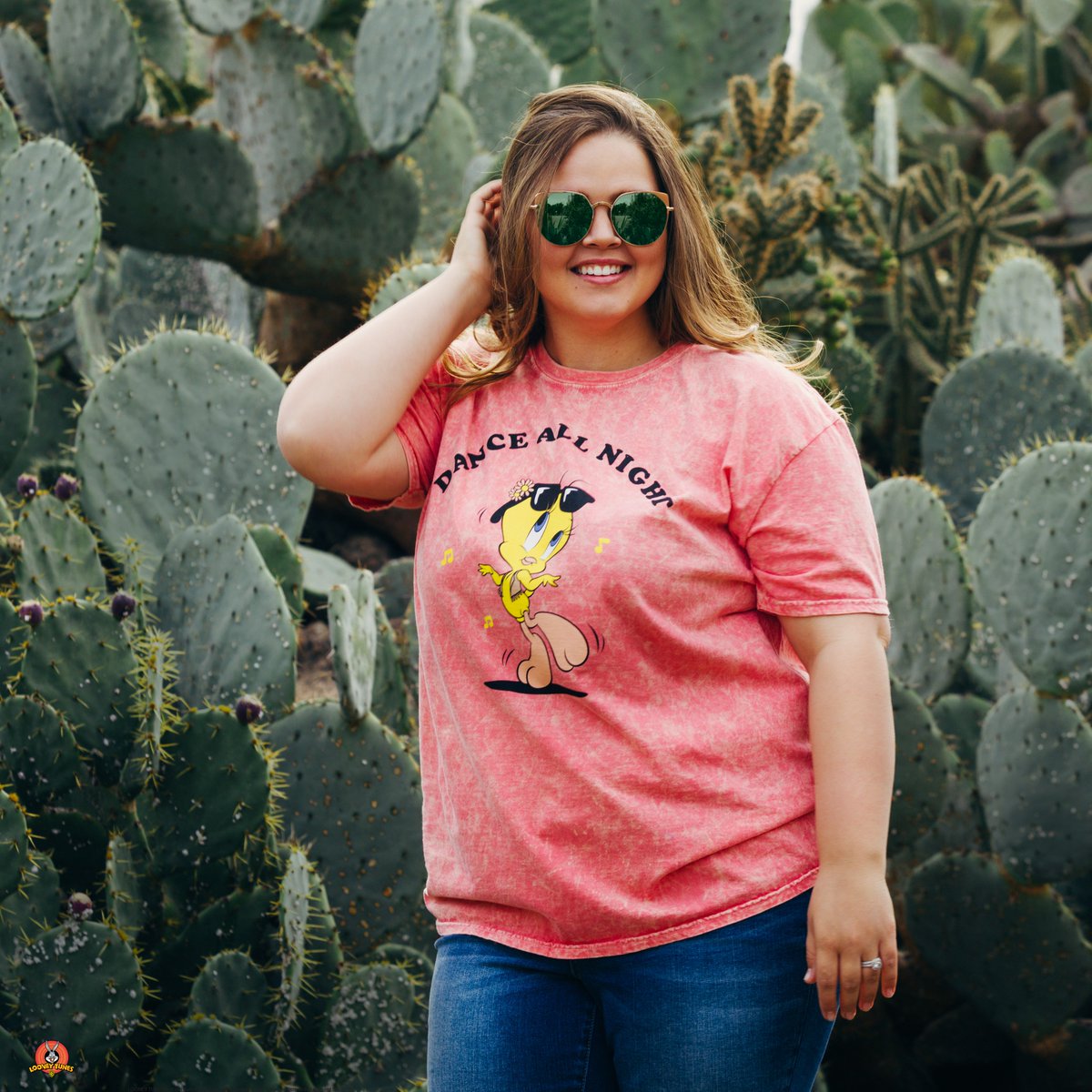 LoveTribeUS's tweet photo. #HappySaturday❣️ Don't forget to dance with us all night in this stylish #Tweety top❣️😍🐥  Visit @Macy'https://t.co/1AUmOPe34G, to get yours today https://t.co/wcbE37WW2C