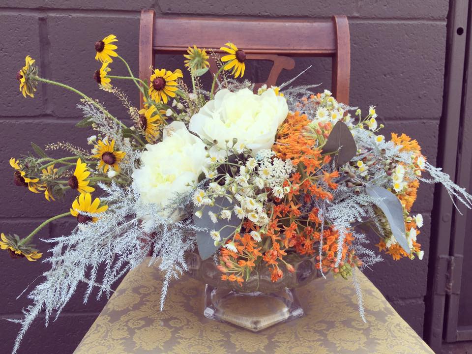 Saturday Vibes. #saturdaymorning #gardenstyle #wildflowers #locallygrown #madelinesflowers