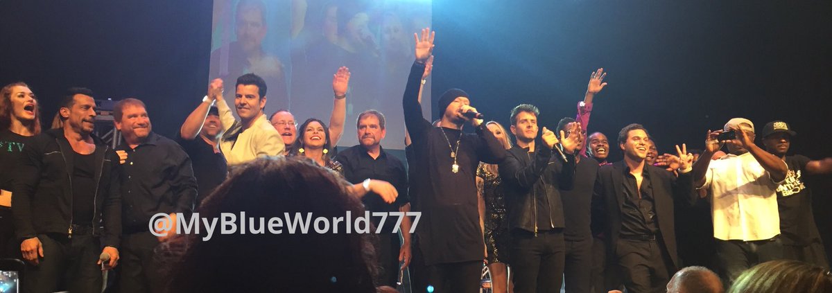 MyBlueWorld777's tweet photo. 2 yrs ago today. #GoHomeWithDonnie This was such an amazing night! Can we please do this again? π€ https://t.co/9YEQRloUK3