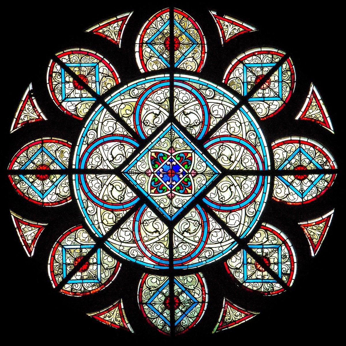 "Visible beauty is an image of invisible beauty" 
-Hugh of Saint Victor [1096-1141]

Rose Window of Basilique Cathédrale Notre-Dame d'Amiens built 1220-70 by architects Robert of Luzarches Thomas and Regnault de Cormont