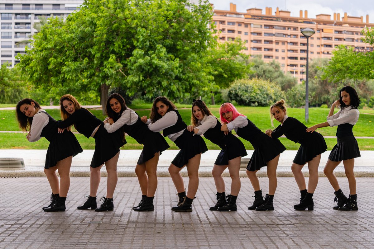 BckVelvet's tweet photo. ¡Hoy hemos tenido día de grabación!
Colaboración con @MiianaKwon 💪
Fotos de @ASampedro29 📷 https://t.co/YF5BKlzTEY