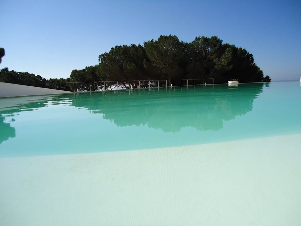 Jneyne2's tweet photo. Casa Playa-Raf Raf Tunisia 
  #Tunisie #tunisia #bizerte #maisondhotes #gites #location #locationvacances #vacances #maisondhotestunisiennes #villaplaya #piscine #inspiration #hotels #wonderfulplace https://t.co/dVaFxhbvqO