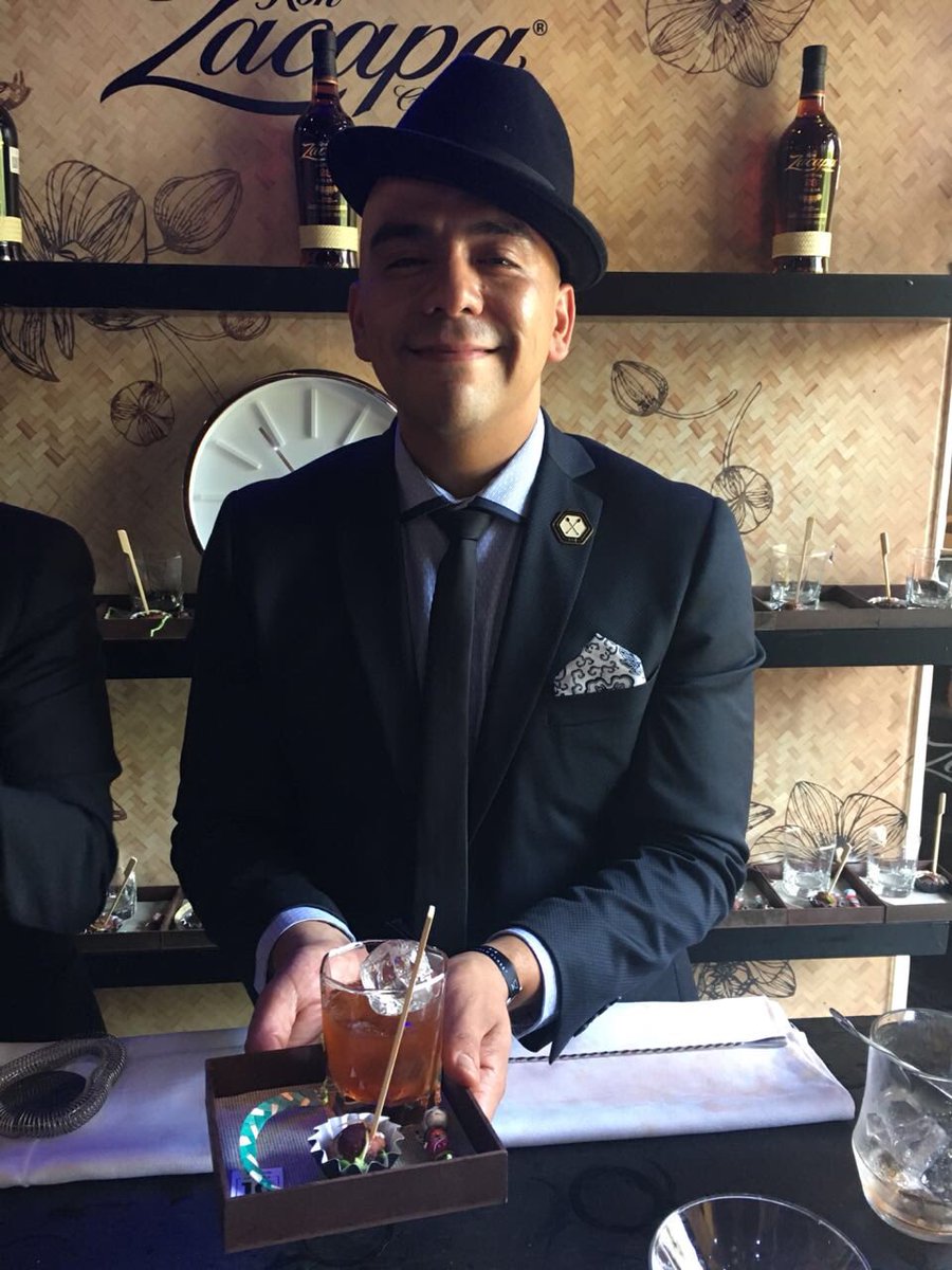 TravelLeisureMX's tweet photo. Dos de los mejore bartenders de México compiten por un lugar en Berlín @WorldClass #worldclassmx https://t.co/HADrh5NLuY