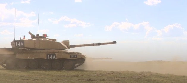 3CdnDiv3DivCA's tweet photo. British troops take part in live-fire at Alberta military base  #CFBSuffield #BATUS https://t.co/4CFO1Z4rz8 https://t.co/KK3CU21qEM