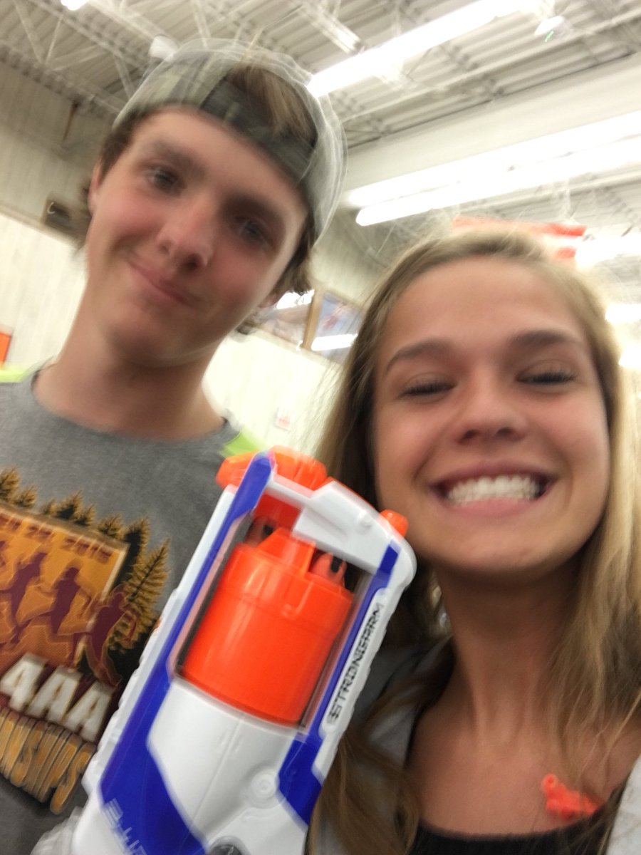 NspNerf2k18's tweet photo. Kill #80
Killer: Maggie g (moles)
Killed: westin e (saving private Harshman) https://t.co/iGSbzahOXY