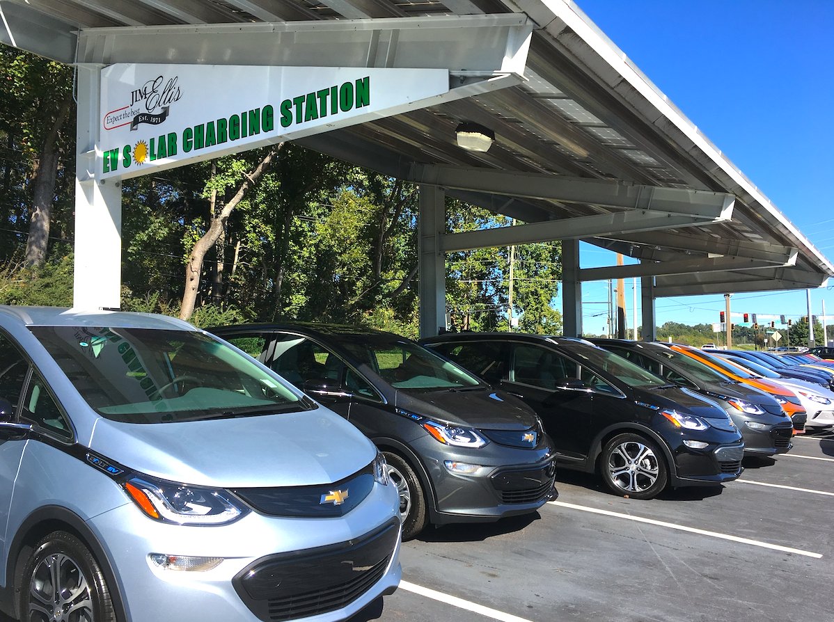 AmazingChevVolt's tweet photo. @TXsharon +100
@GM, #Automotive #ElectricFueledVehicle: @Chevrolet @ChevyElectric 
#BoltEV, 100% #EV #ZEV #ZeroEmissions 
+
#SparkEV (Used)
+
@GroupePSA #AmperaE 
+
#ZeroEmissionCapable W/#ParkCharging: 
#FirstGenVolt, #NextGenVolt, #ChevyVolt 
+
@Cadillac #CadillacELR &amp; #CT6 #EREVHeavy https://t.co/NPtFqi5HZz