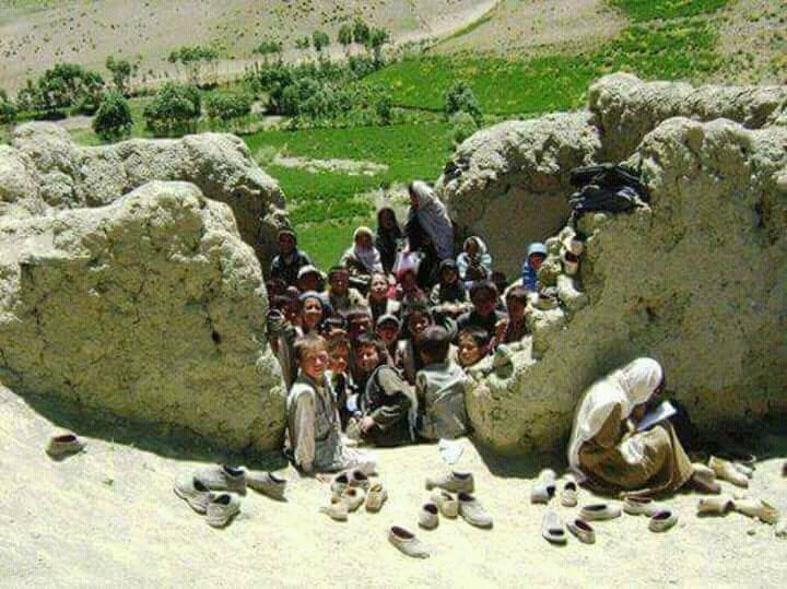 New Stablished School at Balochistan by Ellected Representatives.
@MirAQBizenjo @ParhBalochistan @Senator_Baloch @sakhtarmengal @jam_kamal @AlifAilaan @BBCUrdu @geonews_urdu @hasilbizenjo @HamidMirPAK @MaryamNSharif @ImranKhanPTI @USCET @ICTinEducation @secgen