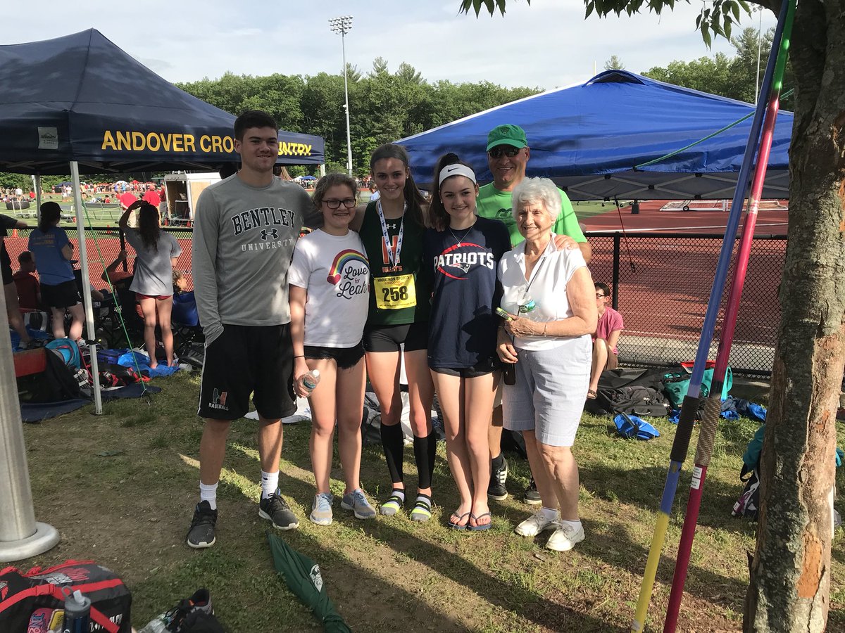 HopGirlsXC's tweet photo. Last time wearing the H for this superstar 😢. Caitlyn placed 2nd at All State in 400hurdles in 63.15! @HillerAthletics https://t.co/y4XYiavdoD