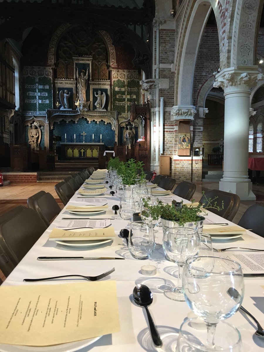 missceclondon's tweet image. Tonight we are having a special @Standrewsfulham 2 amazing chefs cooking for a great cause. So proud to be here! #HomelessProject #FoodForAll #Fulham @jack_layer