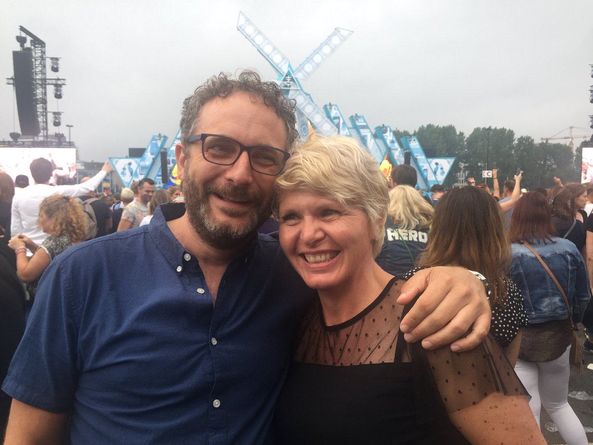 Bietus's tweet photo. #tfdisok  ❤️❤️ wil je met me trouwen? https://t.co/IhP7V2NyrF