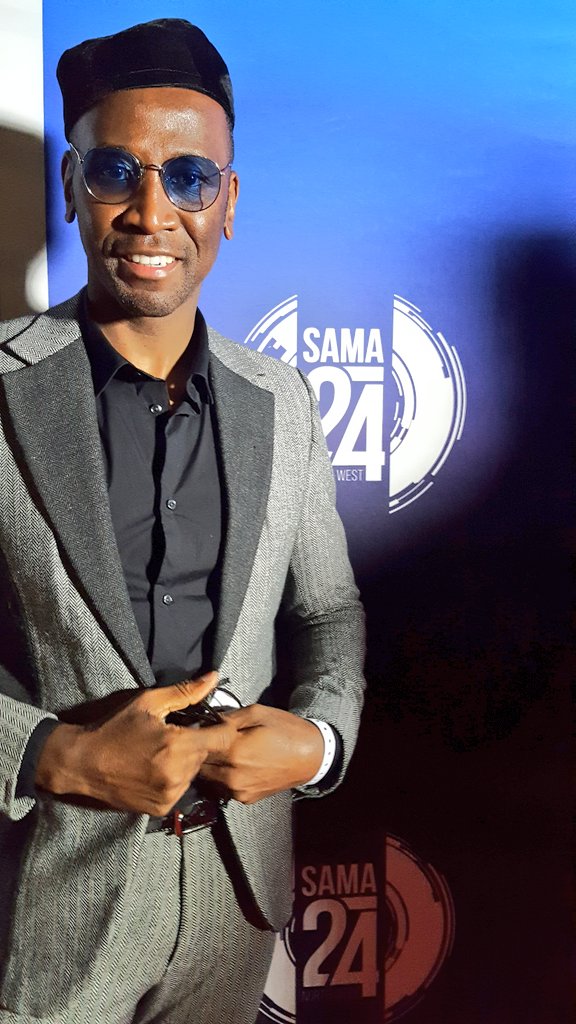 lesleymofokeng's tweet photo. #SAMA24 Night 2 in @PalediSegapo #PALSEHomme 📸@julia_maite https://t.co/vVlqgpoH7g