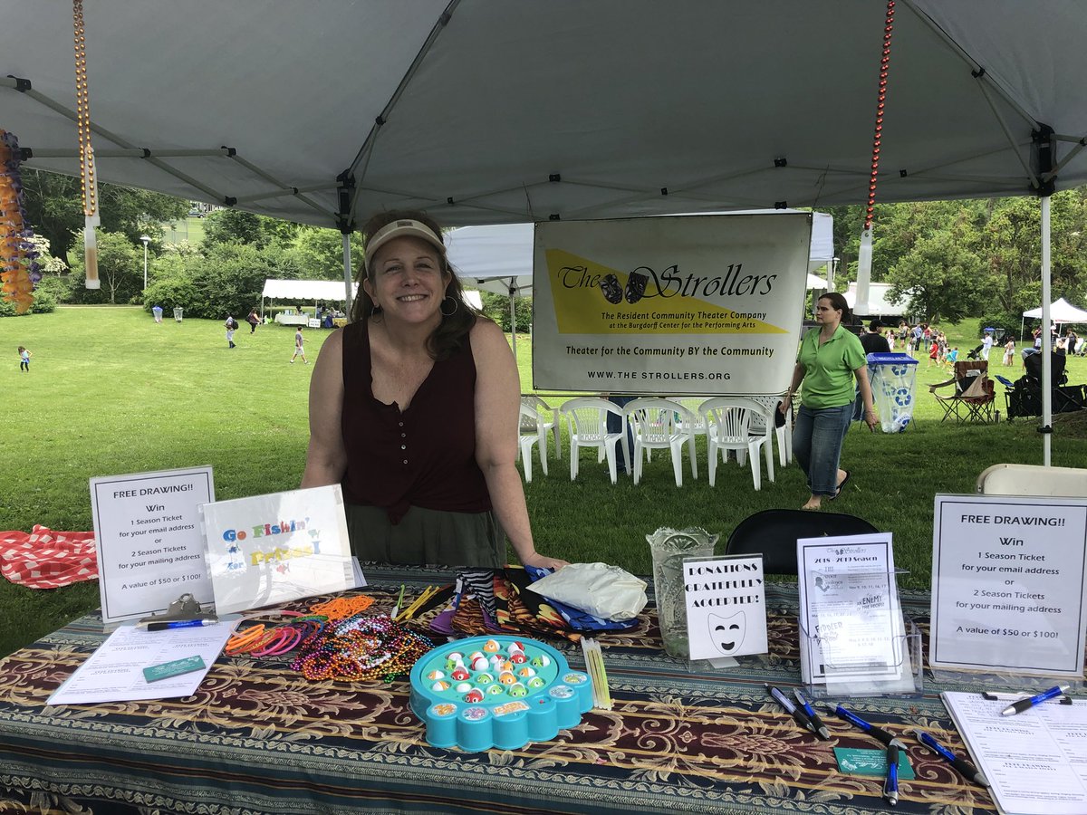 MplwdStrollers's tweet photo. XRoots festival happening NOW!! Come say hi to Dena and hear all about our next season! #thestrollers #maplewood #Xroots https://t.co/6Npy6ZV1EQ