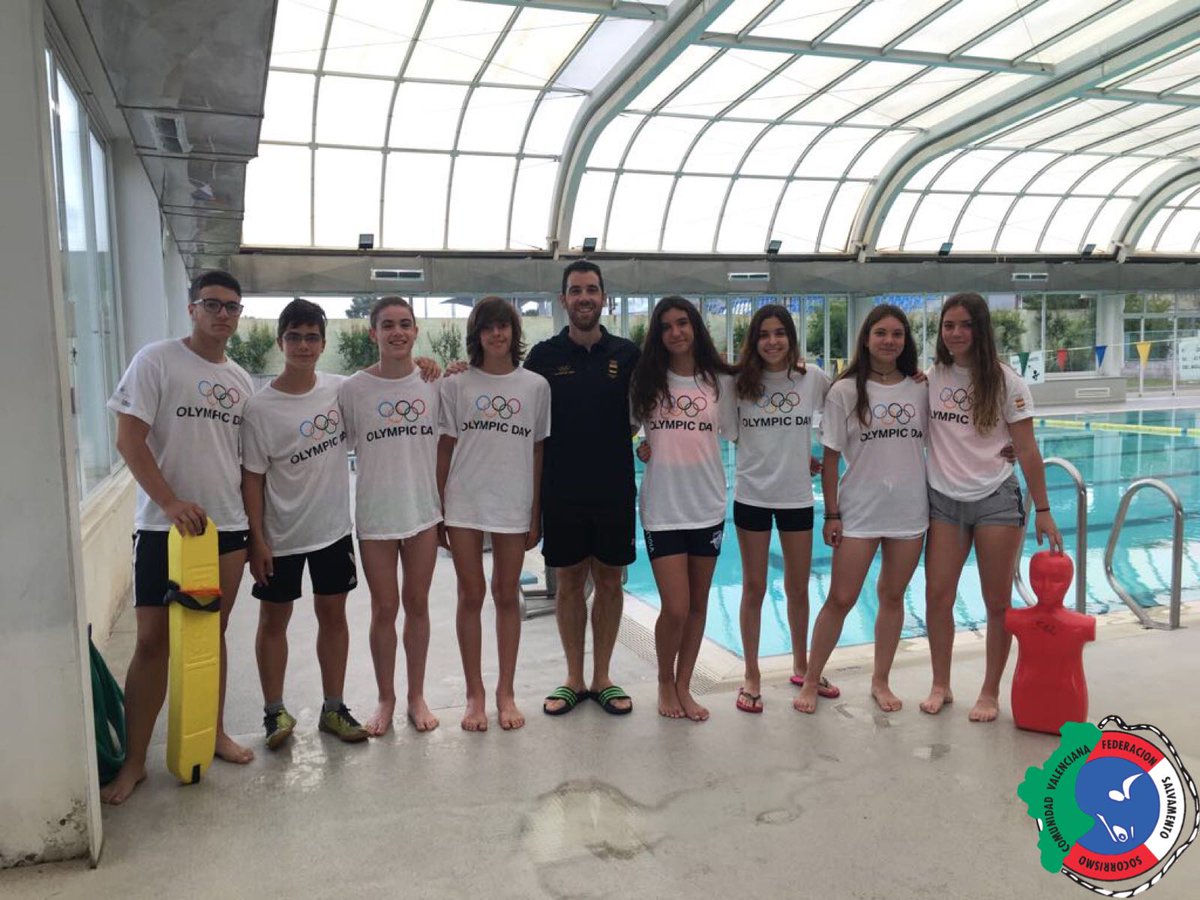 fsscvalenciana's tweet photo. La @socorrismoval ha participado en el #DiaOlimpico celebrado hoy en #Gandía, en la que hemos podido enseñar nuestro deporte y enseñanzas profesionales como #socorristas Agradecer a la organización esta oportunidad y a los participantes por la colaboración Gracias @Rodri https://t.co/4Qfy4W1DK3