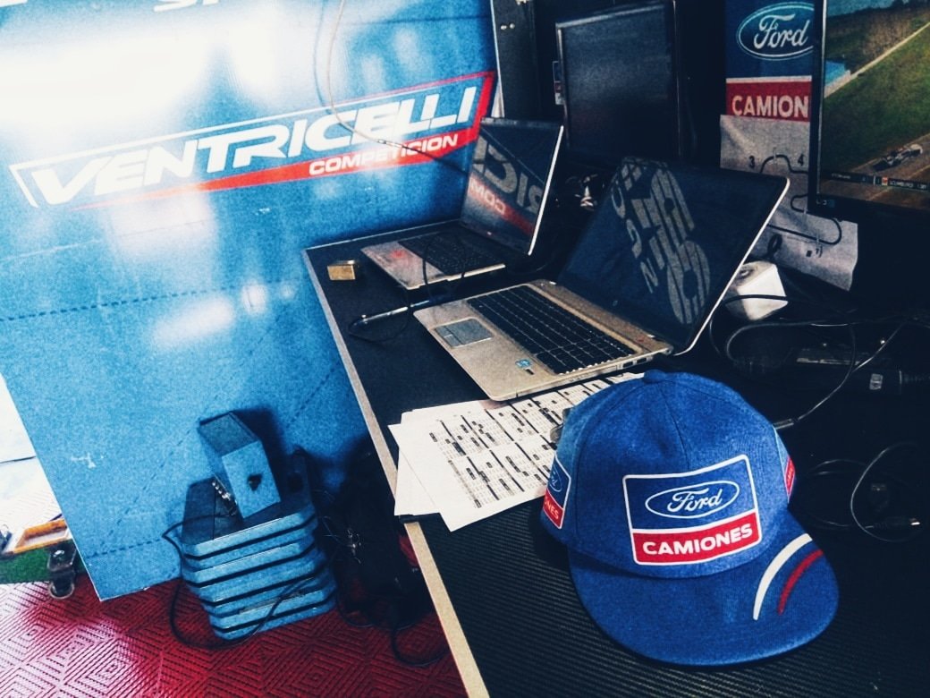 VentricelliTeam's tweet photo. El Team trabaja en La Plata - La Plata 📍 @peluchecaceres en #TCMouras Carrera con Invitados #TCM en La Plata #7taFecha @actcargentina 🚗 💨☑️ #ventricelliteam @fortesportteam https://t.co/rY6WXfPhBd