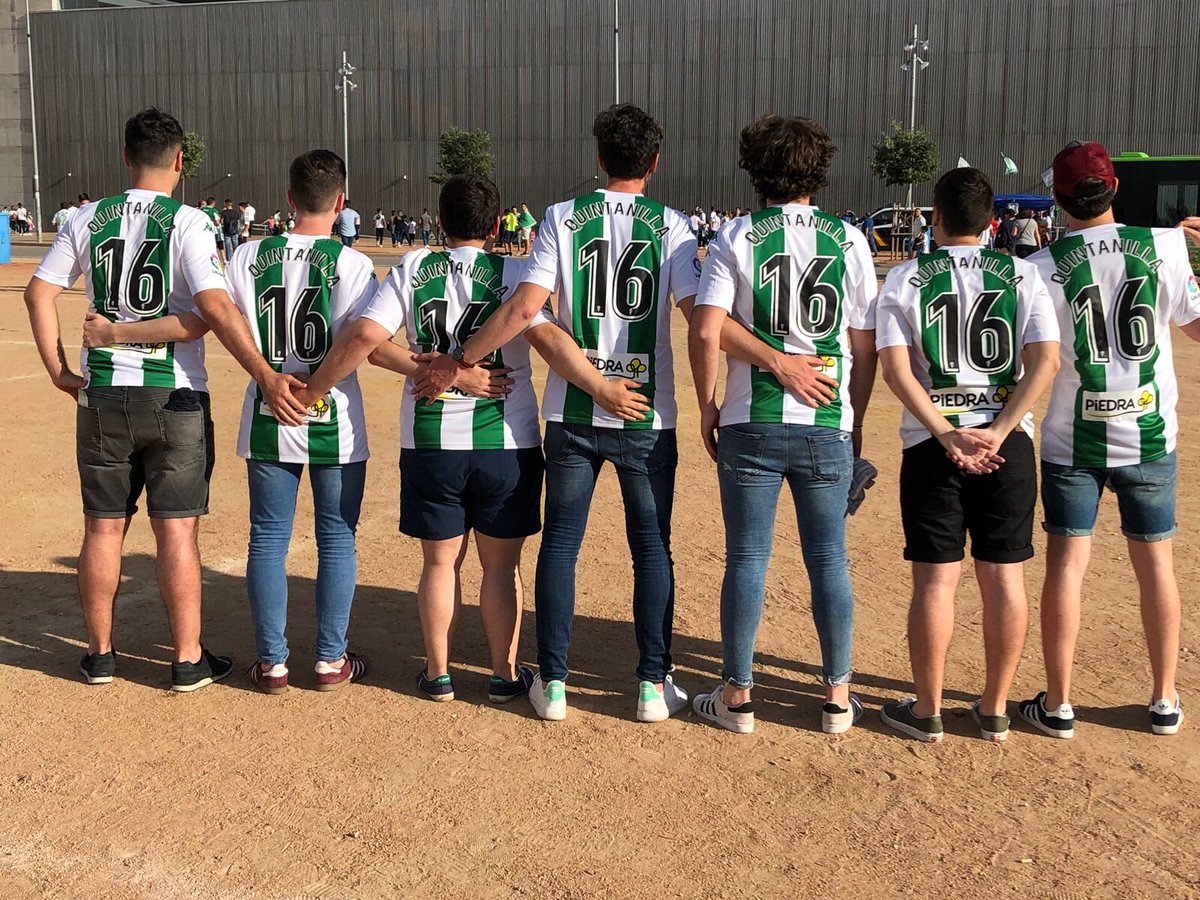 raulmo90's tweet photo. @Cordobacfsad @alexkintanilla Y no faltamos de nuevo en el arcangel a animar en esta final al kaiser @alexkintanilla @Cordobacfsad #soloparavalientes https://t.co/qNVR8qguMT