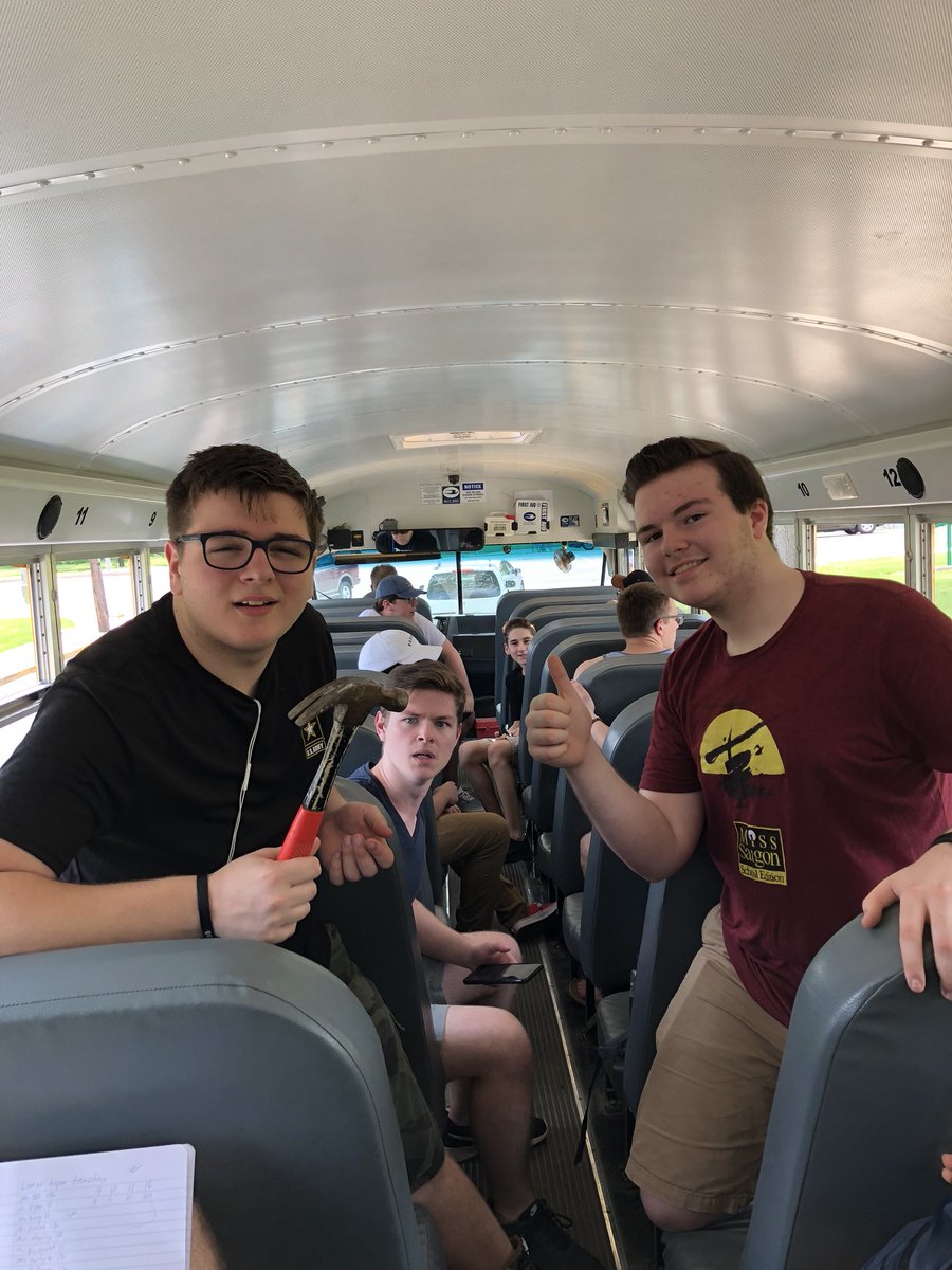 nowhere_fermata's tweet photo. And we are off! Fermata is off to celebrate their 2nd annual end of the year Camp Fermata trip! 
Open wilderness and even more boys, what could be better than this? #CampFermata https://t.co/QPx5xuFpzS