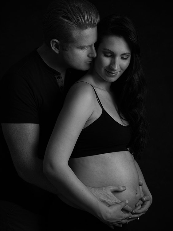 LightningPhotog's tweet photo. Ruth creates elegant and timeless maternity portraits... https://t.co/LdwvM9Tp8f https://t.co/0HsyGTvbHY