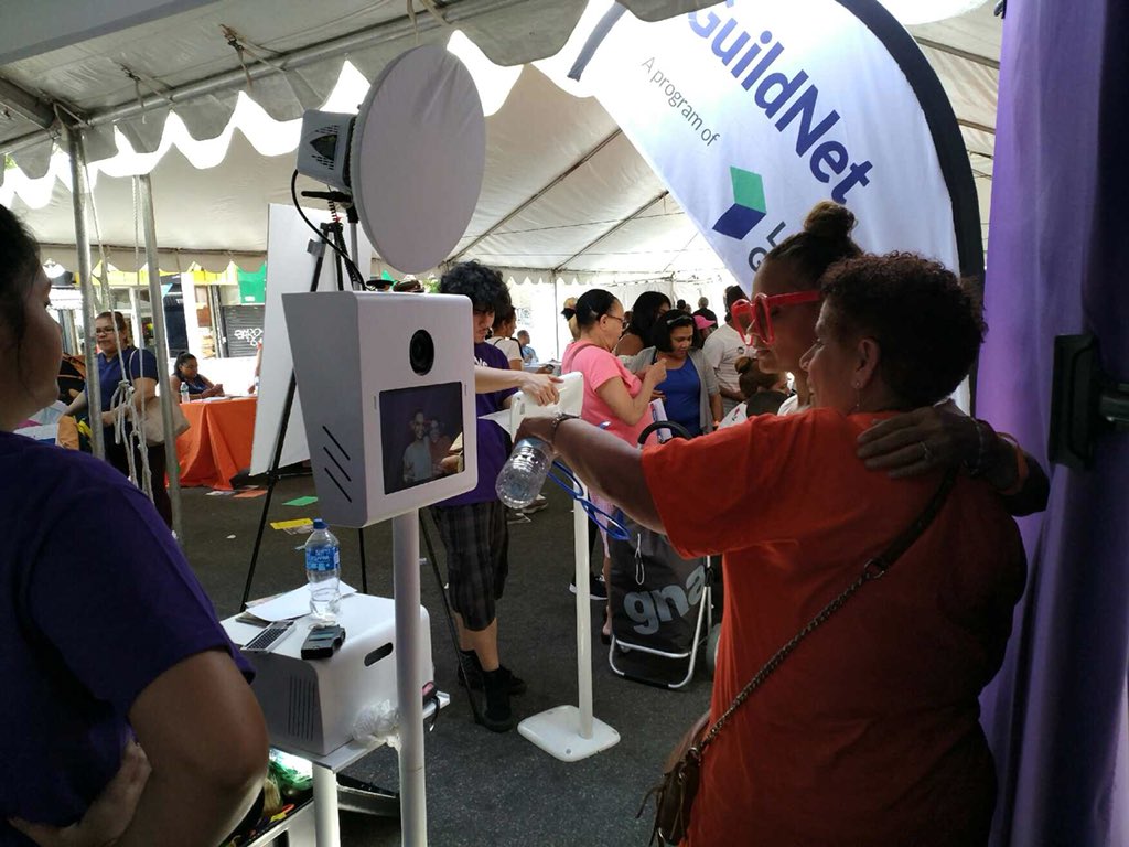 lighthousegld's tweet photo. Having fun at our #GuildNet booth at the #ViveTuVida Get Up! Get Moving #healthfair #GUGMNY2018 #GUGM #BuildingHealthyCommunities https://t.co/QTDlxhY0D0