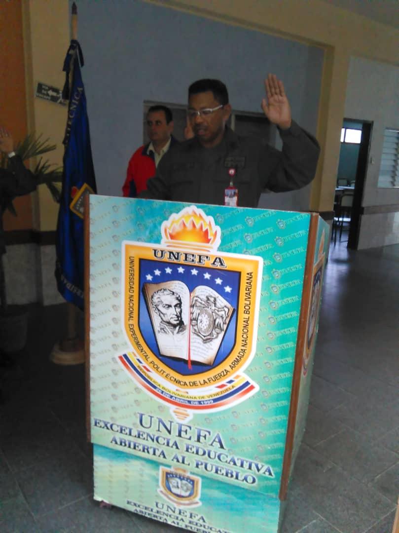 deltaunefa's tweet photo. El CN Juan Antonio Carpio Acevedo vicerrector de la región Guayana realizó en el núcleo @delta_unefa la Reafirmación de leartad y apoyo al presidente maduro junto con el personal militar,administrativo,docente y estudiantado https://t.co/s26XLZexMv