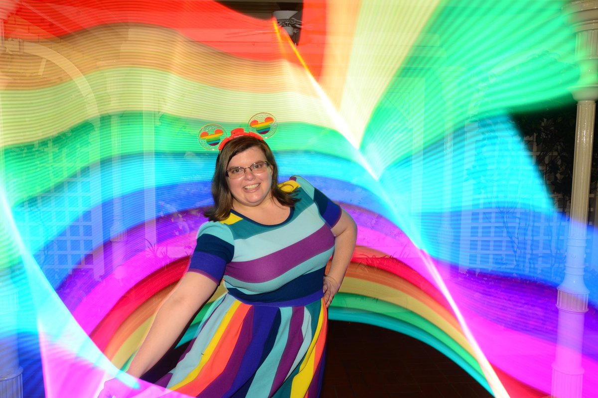 AmandaCampau's tweet image. The #PhotoPass photos from last night were so amazing that we’re going back tonight! They told us the #PixelStick will be in Town Square starting at dusk tonight and tomorrow. #MagicKingdom #WaltDisneyWorld #GayDaysOrlando #RedShirtDays #Orlando #GayDays