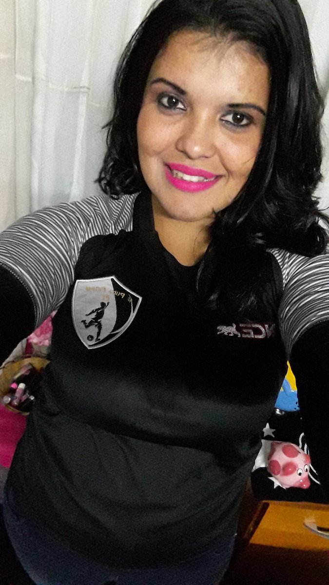 MilenaOlmedo19's tweet photo. Buenos buenas ❤️⚽💪
Hoy cobertura total del #ExaMagis
#PuroFutsalPy Presente de vuelta 💪⚽😎😏 https://t.co/o1rJwxru0U