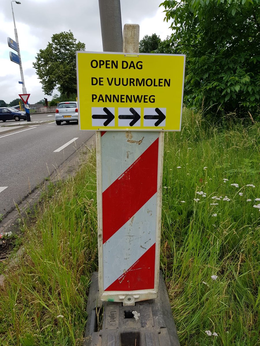 Open dag #De Vuurmolen #bezoek ook #akroelhermans, let op: er wordt aan de weg gewerkt, volg onderstaande borden