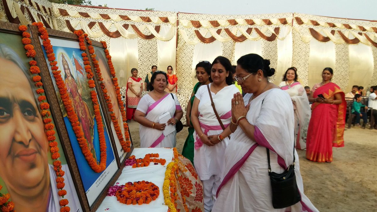 friendsofrss's tweet photo. Rashtra Sevika Samiti’s 15 days training camp concludes at Delhi. More than 300 sisters participated. https://t.co/Jj0DeV0tHd