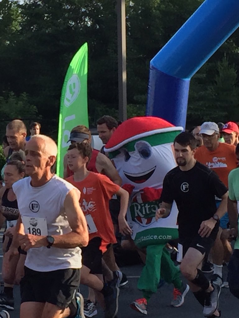 teammc1's tweet photo. @RitasItalianIce Ice Guy racing sweaty cool happiness @RFYL King Tiger 5K &amp;  many chasers @F3Nation @KingTigerCLT https://t.co/Dss9c3r0pl