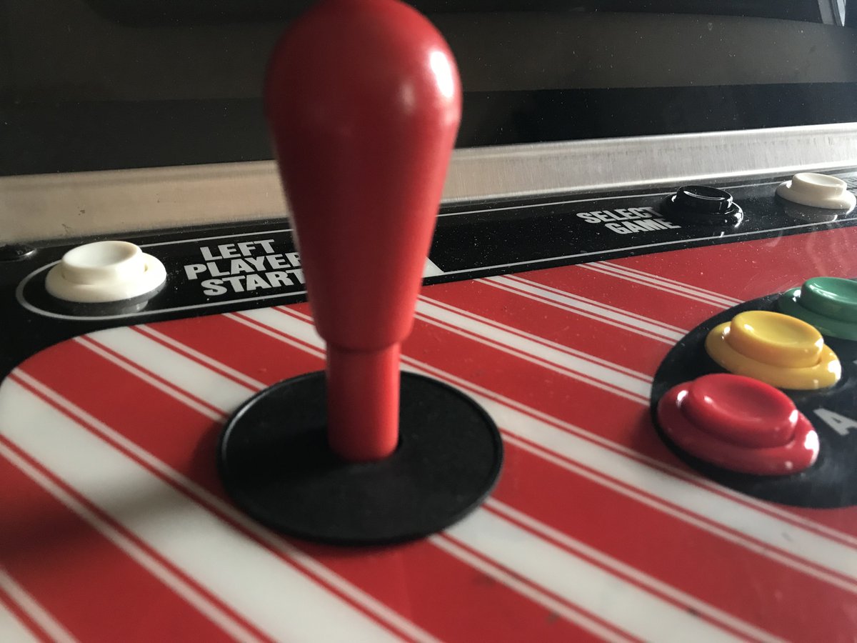 Cartridge_Gamer's tweet photo. Finally acquired the ultimate cartridge gaming machine, a Neo Geo MVS! This cabinet is a two slot MVS-2 25 that I’m currently working on restoring. It does work but needs some deep cleaning. #NeoGeo #Arcade https://t.co/5Z7zKWMno8