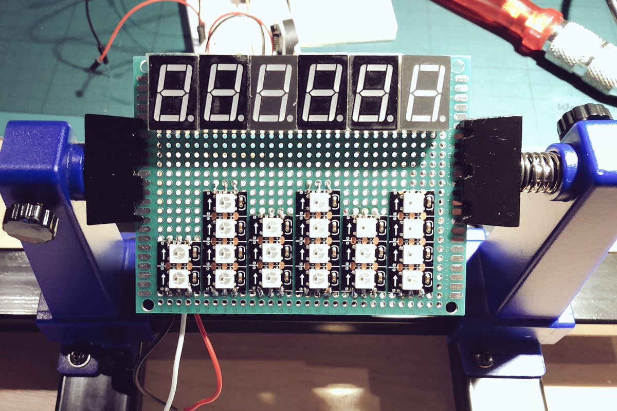 EricGenet's tweet photo. #arduino powered binary clock coming together slowly. #geekyweekend https://t.co/BJkwhaiXxn