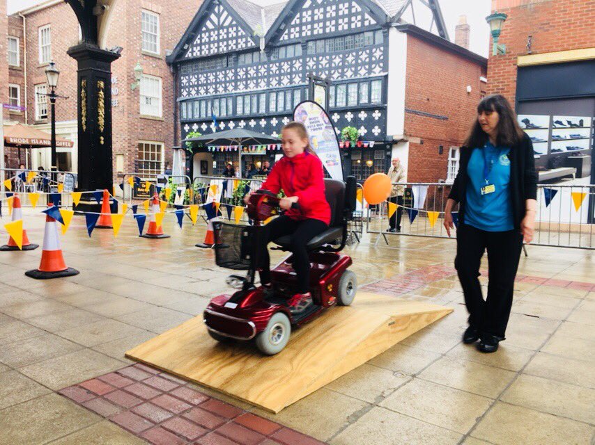 Davet21's tweet photo. Another excellent day @GoldenSquareUK with Team @WDPcomms &amp; @DTCSales promoting #Scoota-Safe along with our partners @BASNWLtd thanks to @WarringtonBC @CheshirePCC &amp; @WarringtonBuses https://t.co/P0YB8qH4cp