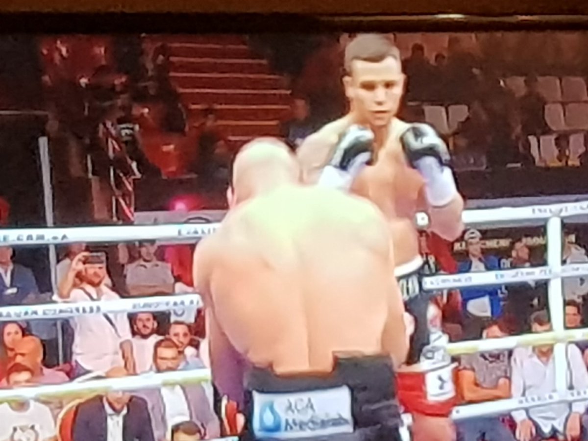 KingEdVIISchool's tweet photo. #RedBoxing🥊 @KingEdVIISchool Old Boy @KevinLerena now live on #SS204 #Strenue #IBOcruiserweight title https://t.co/7lwgmNQCiY