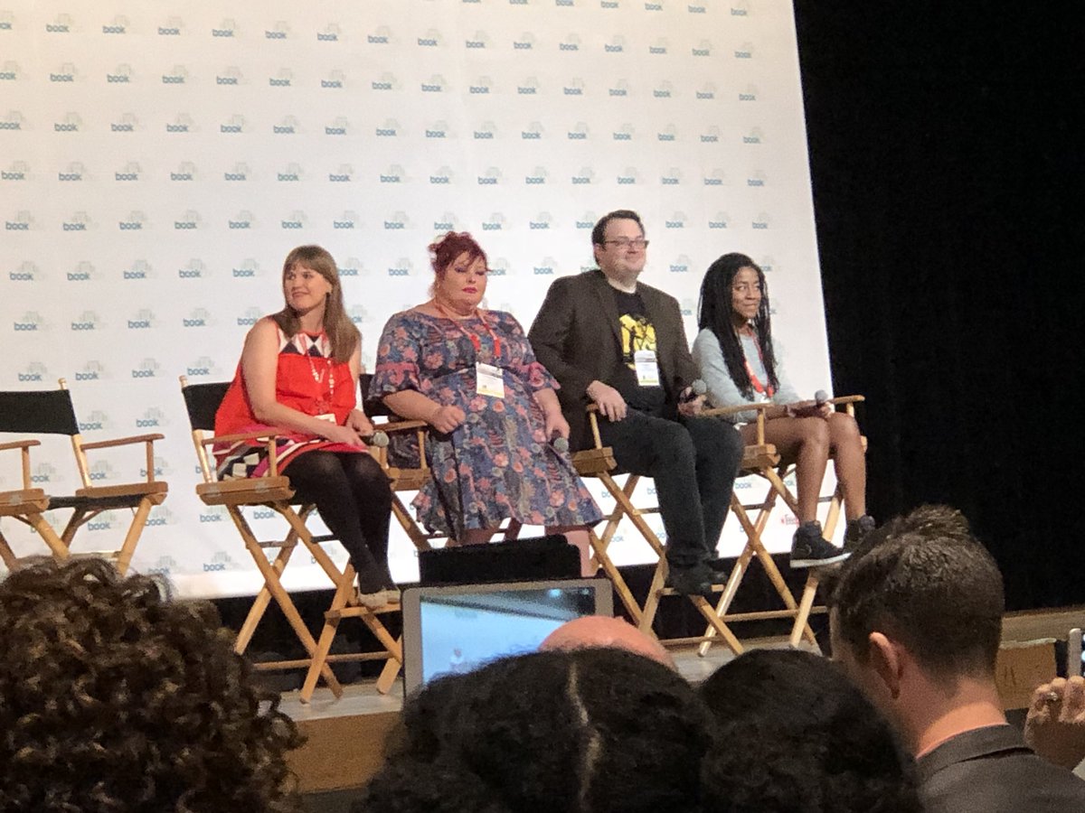 niixc's tweet photo. The #MagicandPower panel @ #thebookcon with Marissa Meyer @cassieclare @BrandSanderson and @tomi_adeyemi #bookcon2018 https://t.co/MyQpSOO35E