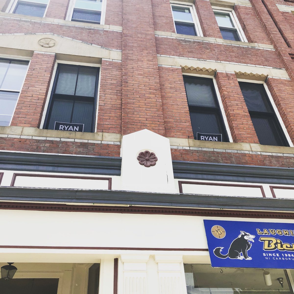 writeinryan's tweet photo. Our Amherst office is open at 69 S. Pleasant St, across from the Common. Stay tuned to find out about our grand opening! #mapoli #writeinryan #ryanforstatesenate https://t.co/MT9tRPhbVT