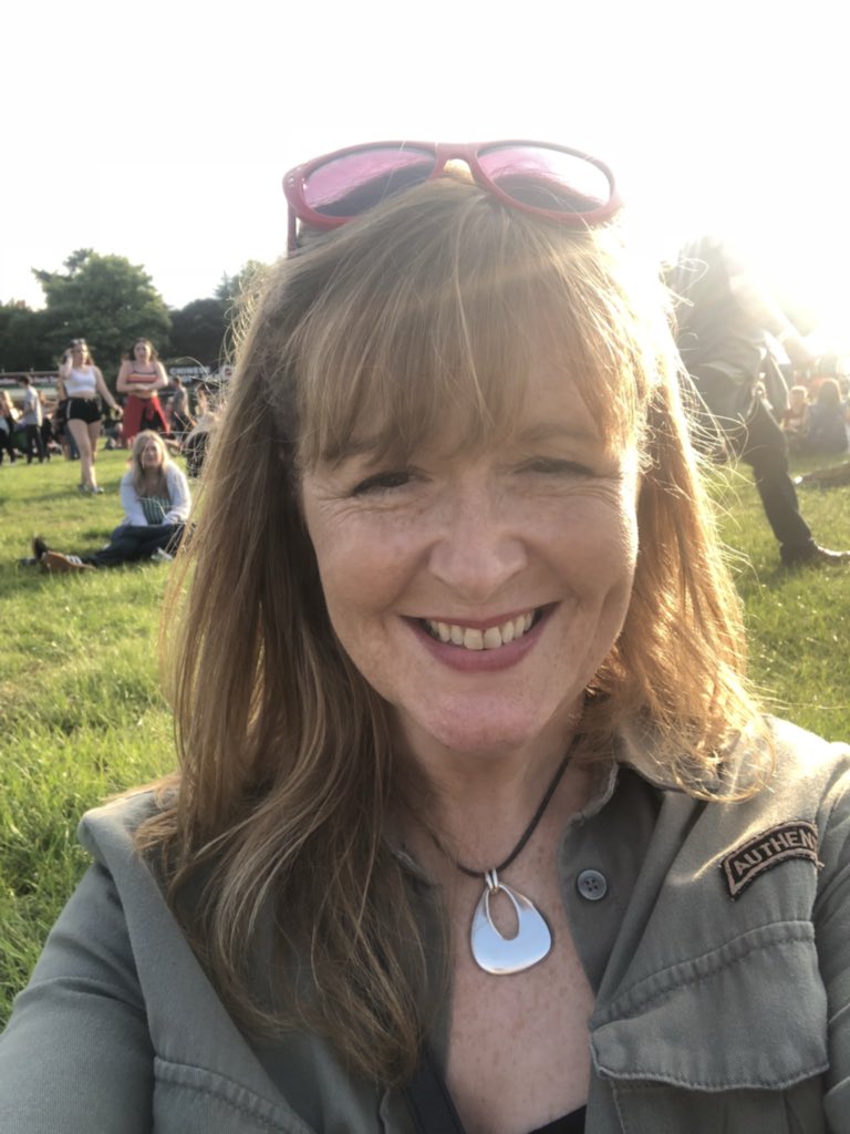 AngWish66's tweet photo. Still sunny! @EnjoyMusicAbdn https://t.co/RPj8CyNMN1
