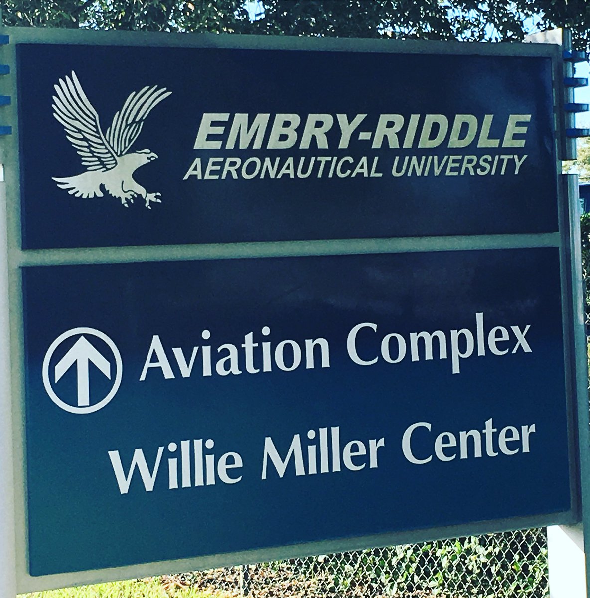 amysed1's tweet photo. Today my son took his SAT test. I’m so excited and nervous for him. He has an excellent GPA but we all know that’s not enough when this is the first step of your goal 🙏. So proud of Bobby already flying. #militaryaviator
👇👇👇👇👇 https://t.co/srqLB4li4i
