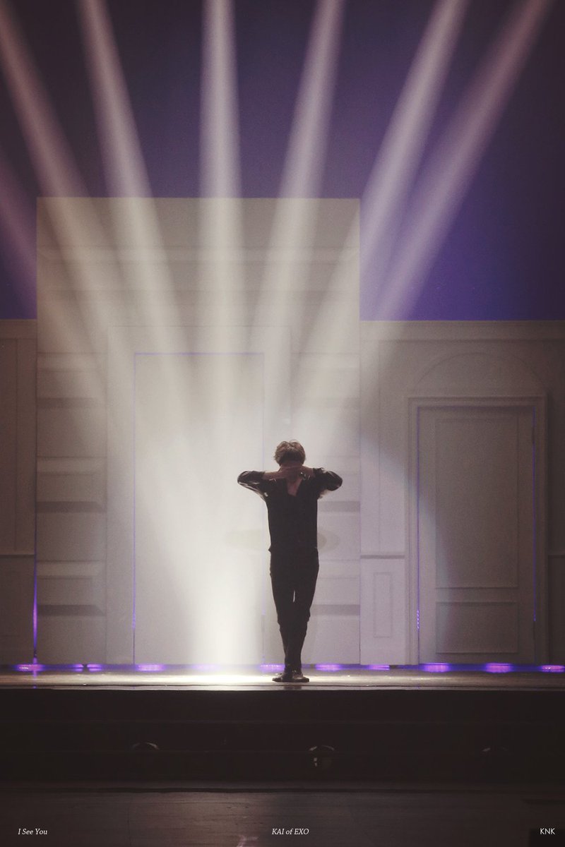 EXO_s_Noona's tweet photo. He is so beautiful! https://t.co/q3A1FjDHrf
