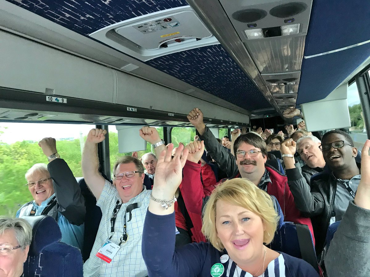 eggsoeufs's tweet photo. All aboard the #FCMFarmTour express! We're bringing municipal leaders to Seaview Poultry Farm today. #FCM2018AC https://t.co/aUczRFB50T