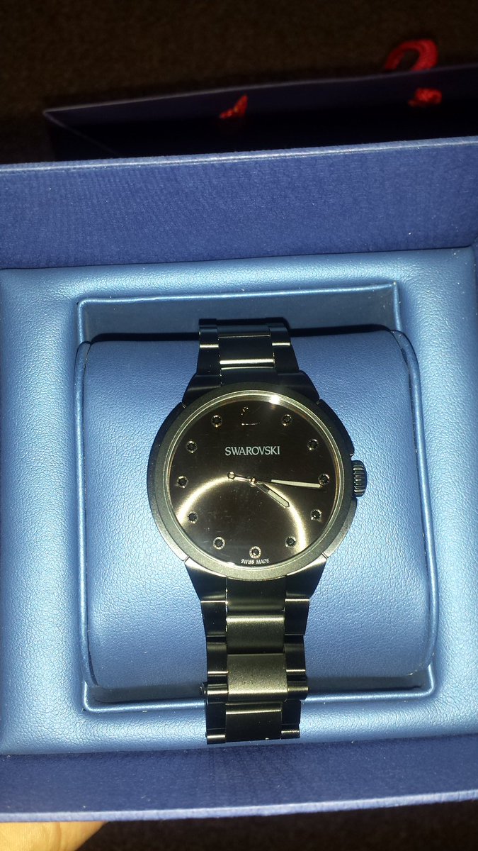 shauna3423's tweet photo. #SWAROVSKI @SwarovskiUK https://t.co/6hHv71XyXH