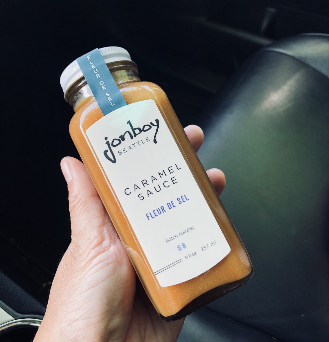 MamaBirdTH's tweet image. I consider their caramels are the best. Makes me so happy when I eat one. Now they released the new caramel sauce. Of course I get it immediately! #Jonboy #thebestcaramelever