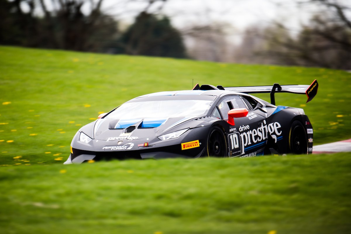 PrestigePerfCtr's tweet photo. Side shot Saturday.
#PrestigePerformance #PrestigePerfCtr #Lamborghini
.
.
.
.
.
#waynetaylor #waynetaylorracing #supertrofeo #lamborghini #squadracorse #racing #becauseracecar #huracan #performante #lambo #racecar #supertrofeoevo #v10 #rollcage https://t.co/U383T2WVll