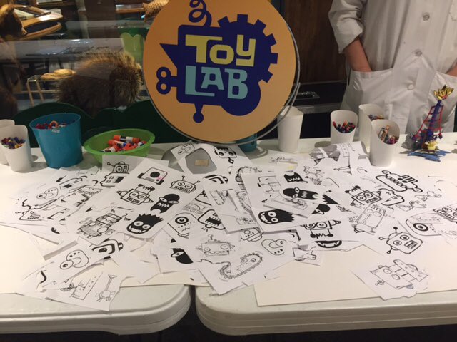 CincyMuseum's tweet photo. Super Saturday! Thanks to everyone who visited our Duke Energy Childrenโs Museum for #WestEnd Day and for our final #LearningThroughPlay Family Days! #CreateMoreCuriosity https://t.co/Q209AewazN