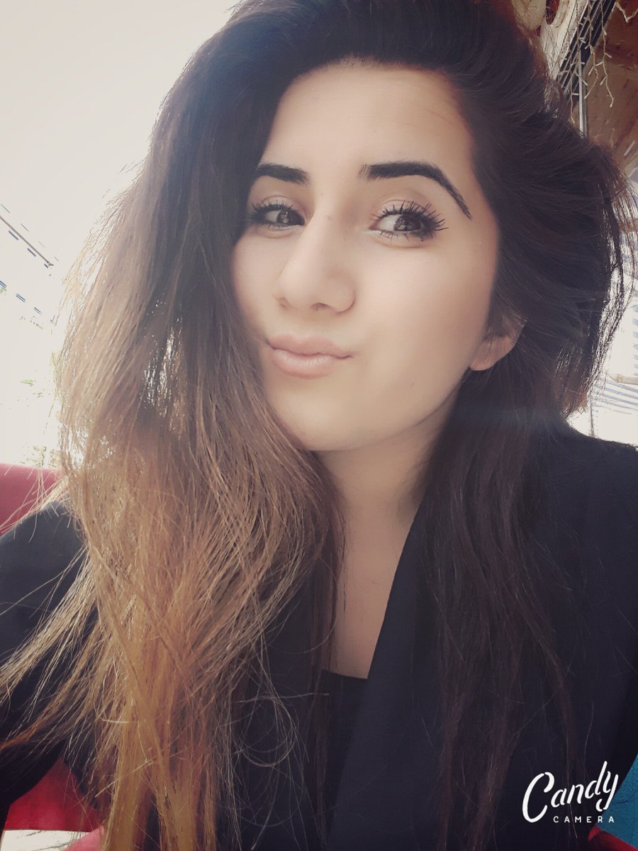 Ilk twitter hesabımdı ve nasıl bi site olduğunu bilmekle kafa yormaktayım 🍀