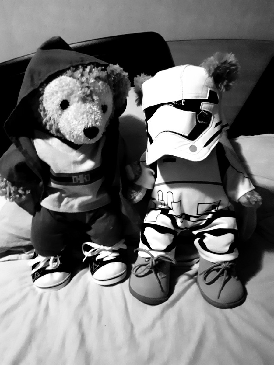#7Days7photos I was nominated by <a href="/iamduffy/">Duffy</a> post Black/White for 7 days...

- No reason
- No humans

....Just furs!!!

Today I nominate no bear fur the challenge 

Day 3 me and DD are going 2 #SoloAStarWarsStory