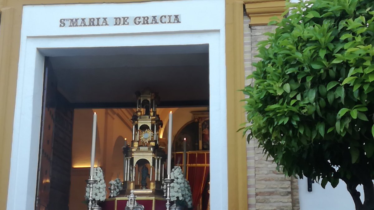 camascofrade's tweet photo. Sale San Sebastián y la Custodia con Jesús Sacramentado, suena @BandaCamas #corpuscamas18 #TDSCofrade https://t.co/I4AUUcIMvH