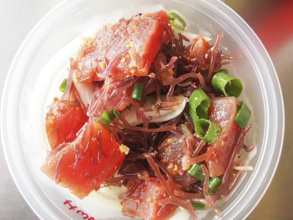 Can Poké Saturday be a thing? It’s definitely brightening up our rainy weekend #pokesaturday #foodporn #feedfeed #eeeeeats #nycfoodie #supperclub #forkmonkeyclub