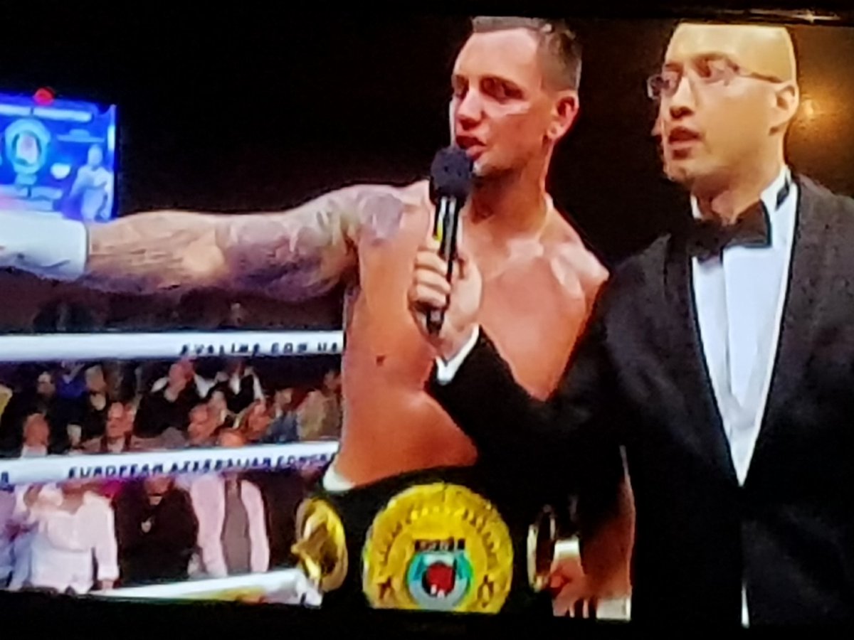 KingEdVIISchool's tweet photo. #RedChamp our @KingEdVIISchool Old Boy @KevinLerena 🥊🥊#twoguns well done!! https://t.co/ZckBVJrQpA