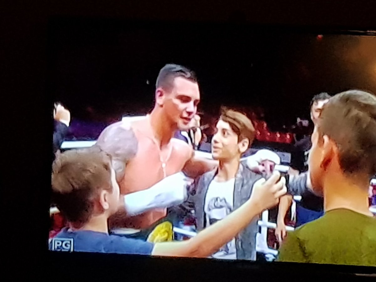 KingEdVIISchool's tweet photo. #RedChamp our @KingEdVIISchool Old Boy @KevinLerena 🥊🥊#twoguns well done!! https://t.co/ZckBVJrQpA