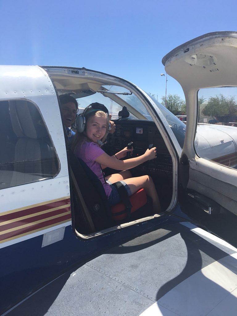 mrszichichi's tweet photo. My daughter flew a plane today, the girl has goals #wrightflight #goals #flyday #auxierelementary #cusdstory @ChandlerUnified https://t.co/FASczB1oLS